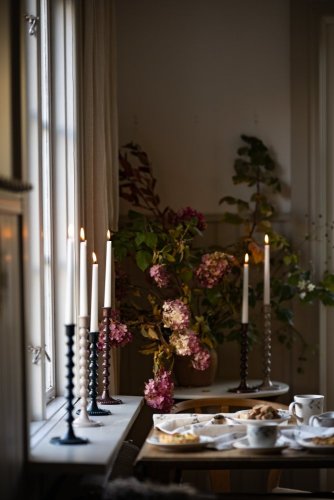 Vysoký zelený svícen Sigrid