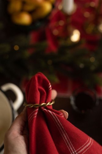 Mosazný kroužek na ubrousky Estelle