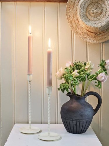 Vysoký bílý svícen Estelle