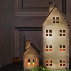 Mosazná dekorace na svíčku - Domeček s komínem velký Antique Brass